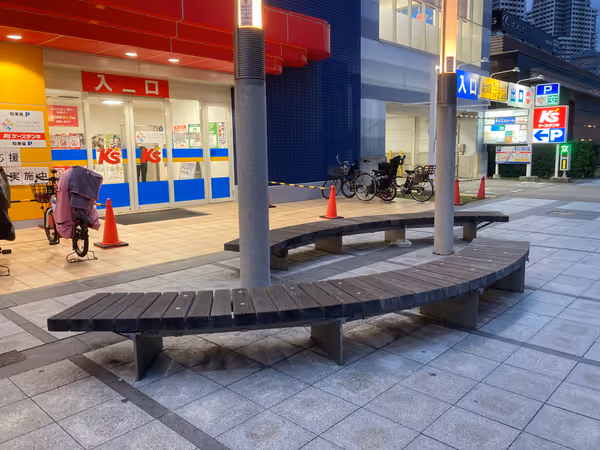 Photo of Iwaya Station | Rest Spot in front of K's Denki HAT Kobe Store 2