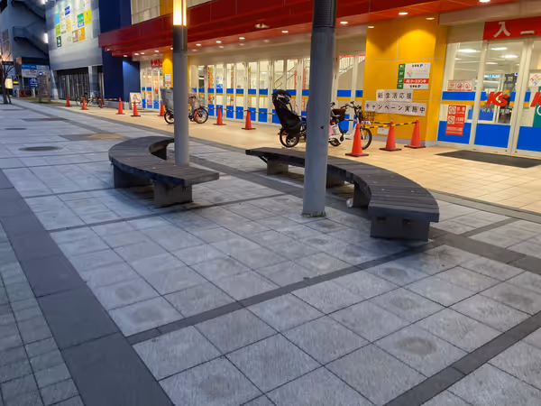 Photo of Iwaya Station | Rest Spot in front of K's Denki HAT Kobe Store 3