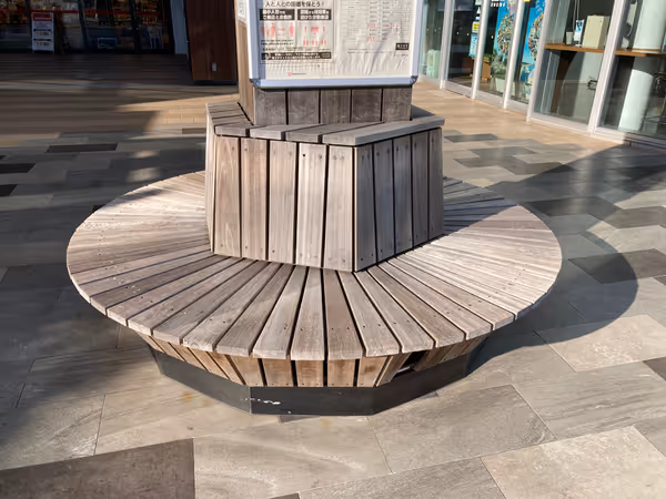 南口のショッピングセンターBiVi入り口の写真1