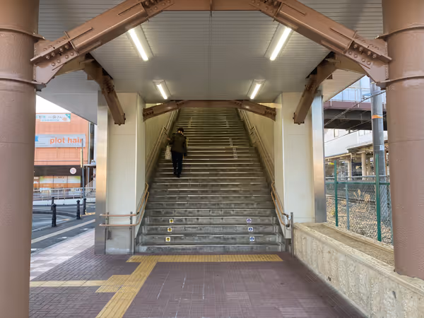 北口階段下の写真2