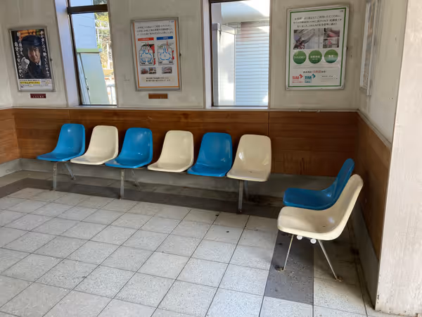 Photo of Near the ticket gates, a rest area. 1