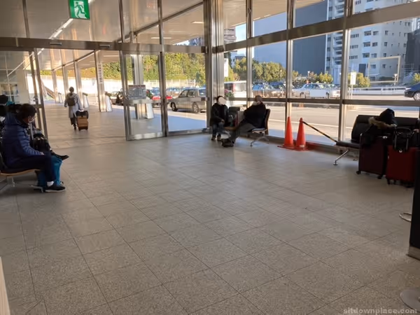 Photo of Near the ticket gates at Shin-Kobe Station | . 1