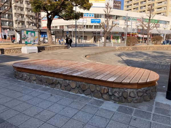 北側の広場の写真1