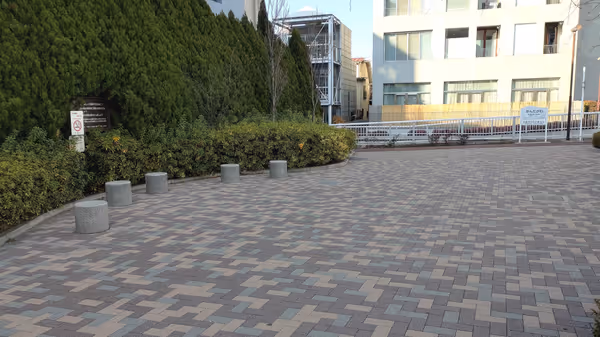 Photo of Nishi-Shinjuku 5-chome Station | Rest Spot at Nakano Chojabashi Park 3