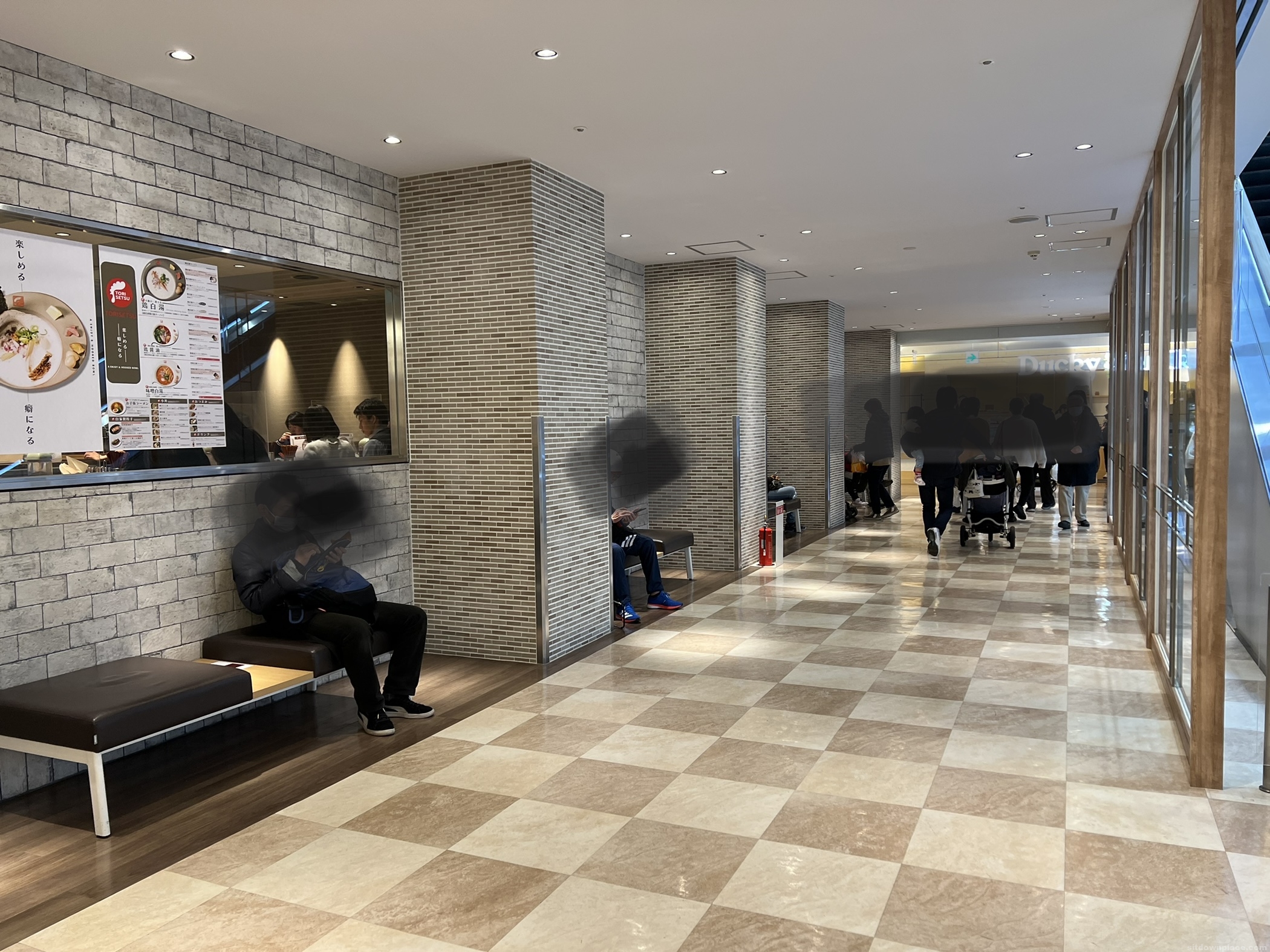 Photo of Shinyurigaoka Station | Shinyurigaoka Hermiroad 5th Floor Rest Spot 1