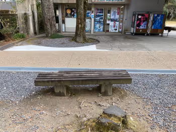 Photo of Ueno-shi Station | Ueno Park Rest Spot near the Iga-Ueno Specialty Products Cooperative building 2