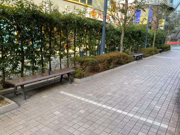 梅田ロフト前(ファミリーマート向かい)の写真1