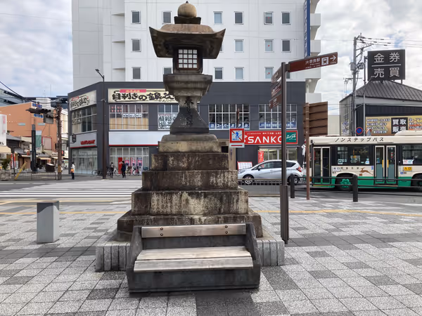 Photo of Nara Station | Rest Spot in Front of the Lanterns at the Station | Plaza 1
