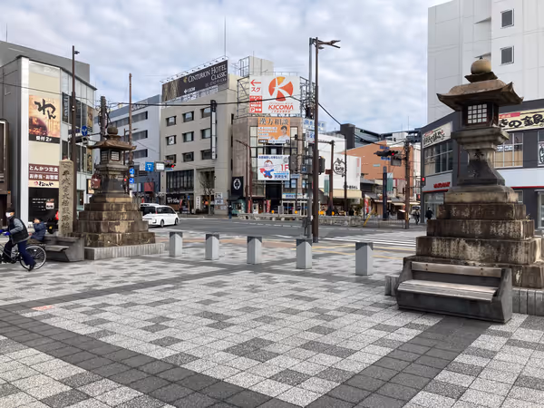 駅前広場 三条通り側の写真1