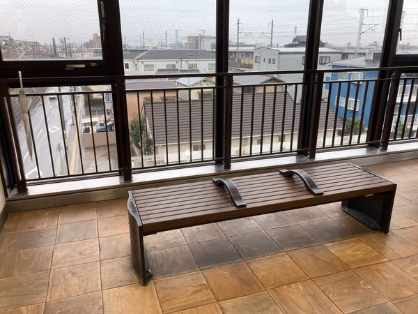 Photo of Uozumi Station | Rest area next to the elevator on the 2nd floor of the South Exit 3