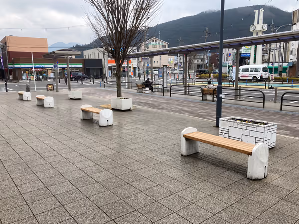 南出口付近の写真1