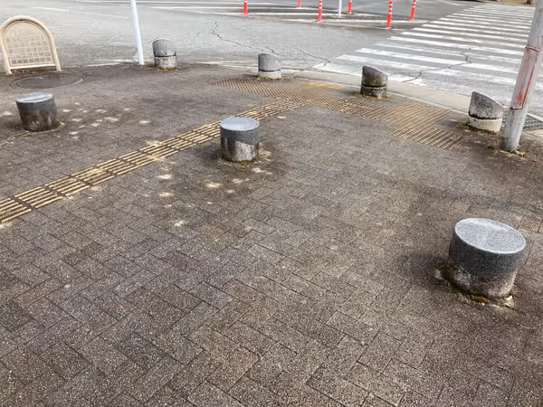 北口 ロータリー近くの広場の写真3