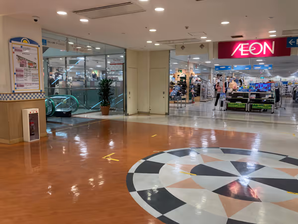 ウエステ垂水3階エスカレーター付近の写真4