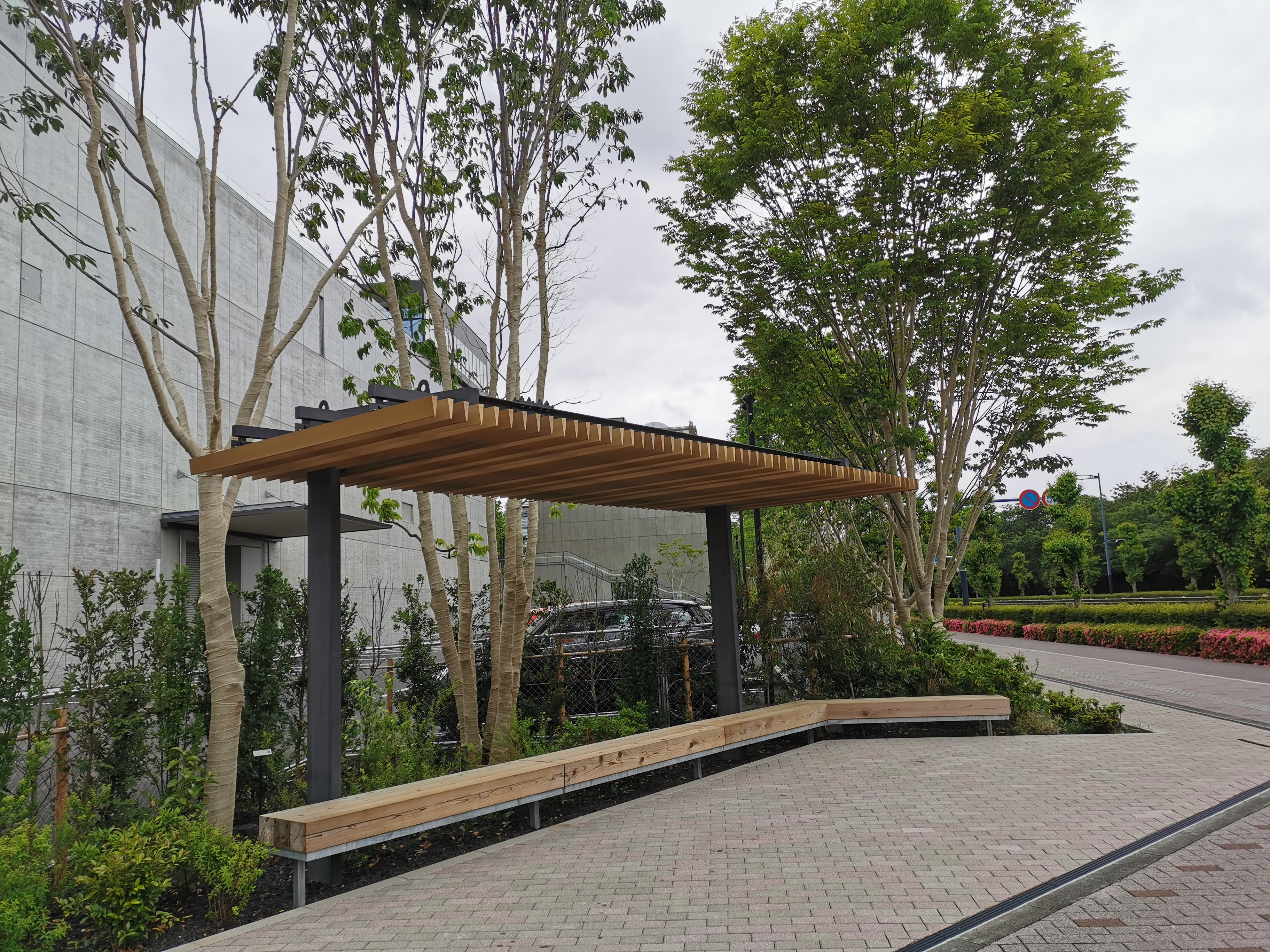 Photo of Takamatsu Station | IKEA Front / National Hospital Front Intersection Near | Rest Spot 1