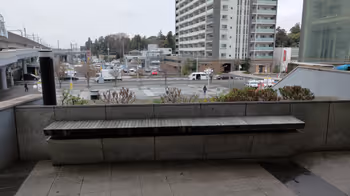 모리야역 서쪽 출구 보행자 데크의 휴식 장소 그 3