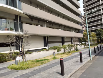 【大崎駅】ブリリアタワー公開空地の休憩場所