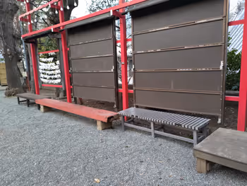 大崎駅居木神社の休憩場所その4
