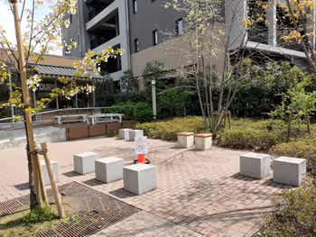 大崎駅小関橋公園の休憩場所その2