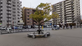 미나미나가레야마역 앞 공원의 휴식 장소 그 2