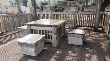 柴崎體育館站前的休息場所3