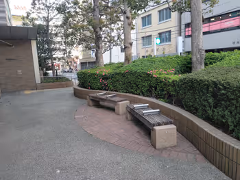 水道桥站西神田Cosmos馆周边的休息场所之三