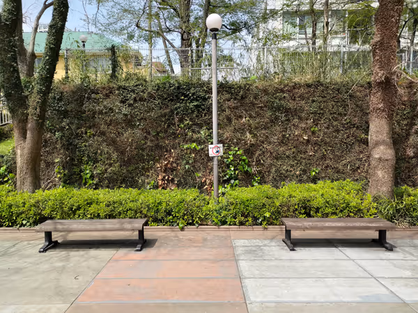 Photo of Kita-Shinagawa Station | ON Building Public Open Space, Meguro River Side | Rest Spot 2
