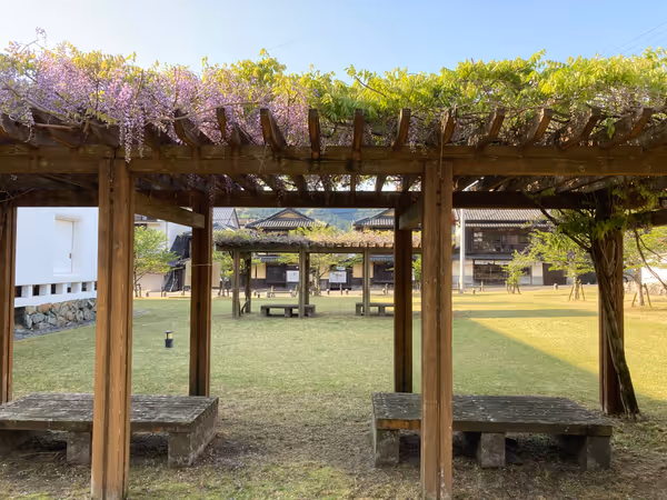 Photo of Iyo-Ōzu Station | Ōzu Civic Hall Near | Rest Spot 2
