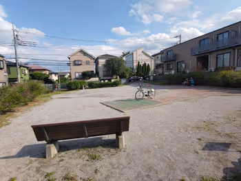 杜鹃丘站入间川ぶんぶん公园的休息场所之二