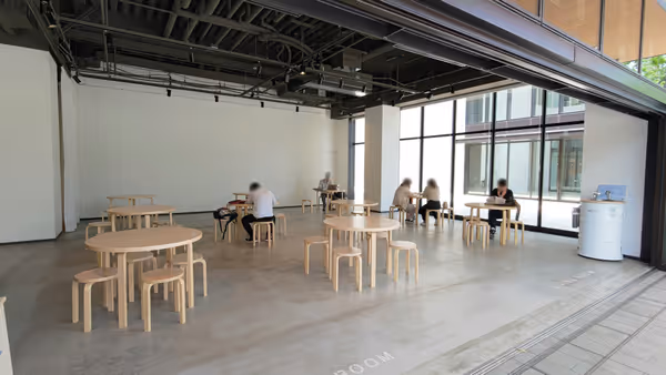 グリーンスプリングス リビングルームWの写真1