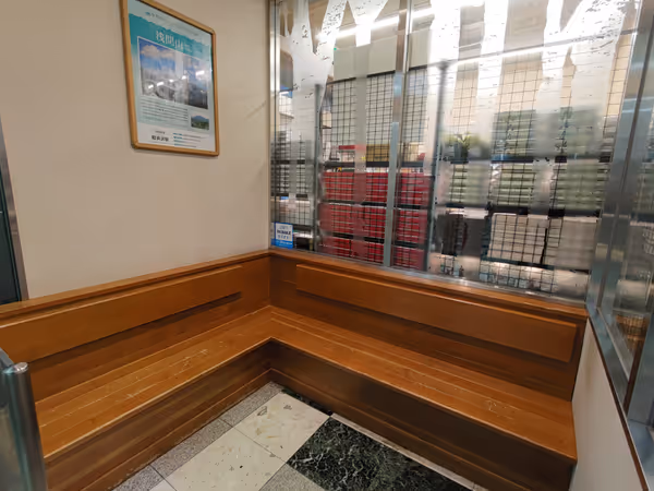 【軽井沢駅】改札外待合室の休憩場所