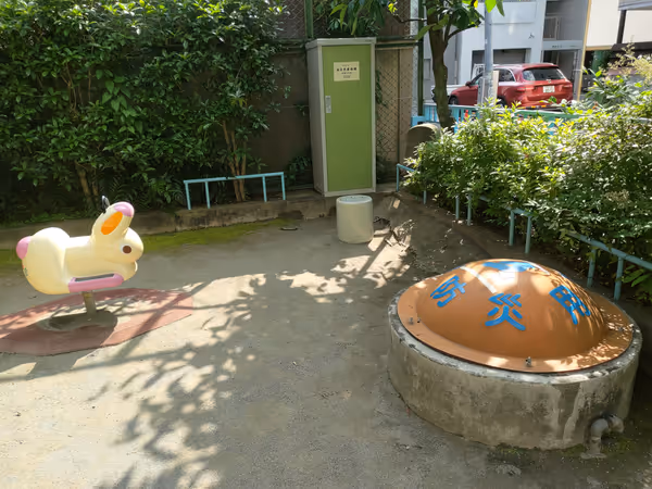 Photo of Nezu Station | Nezu 2-chome Second Children's Playground | Rest Spot 4