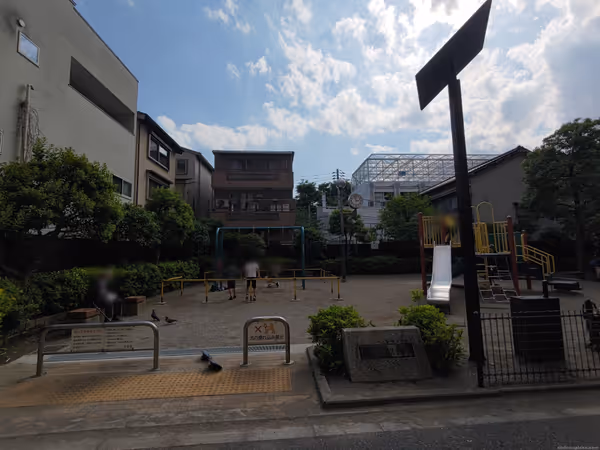 Photo of Nezu Station | Nezu 1-chome Children's Playground | Rest Spot 3
