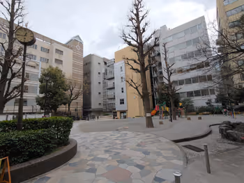 아와지초역 칸다 어린이 공원의 휴식 장소 그 1