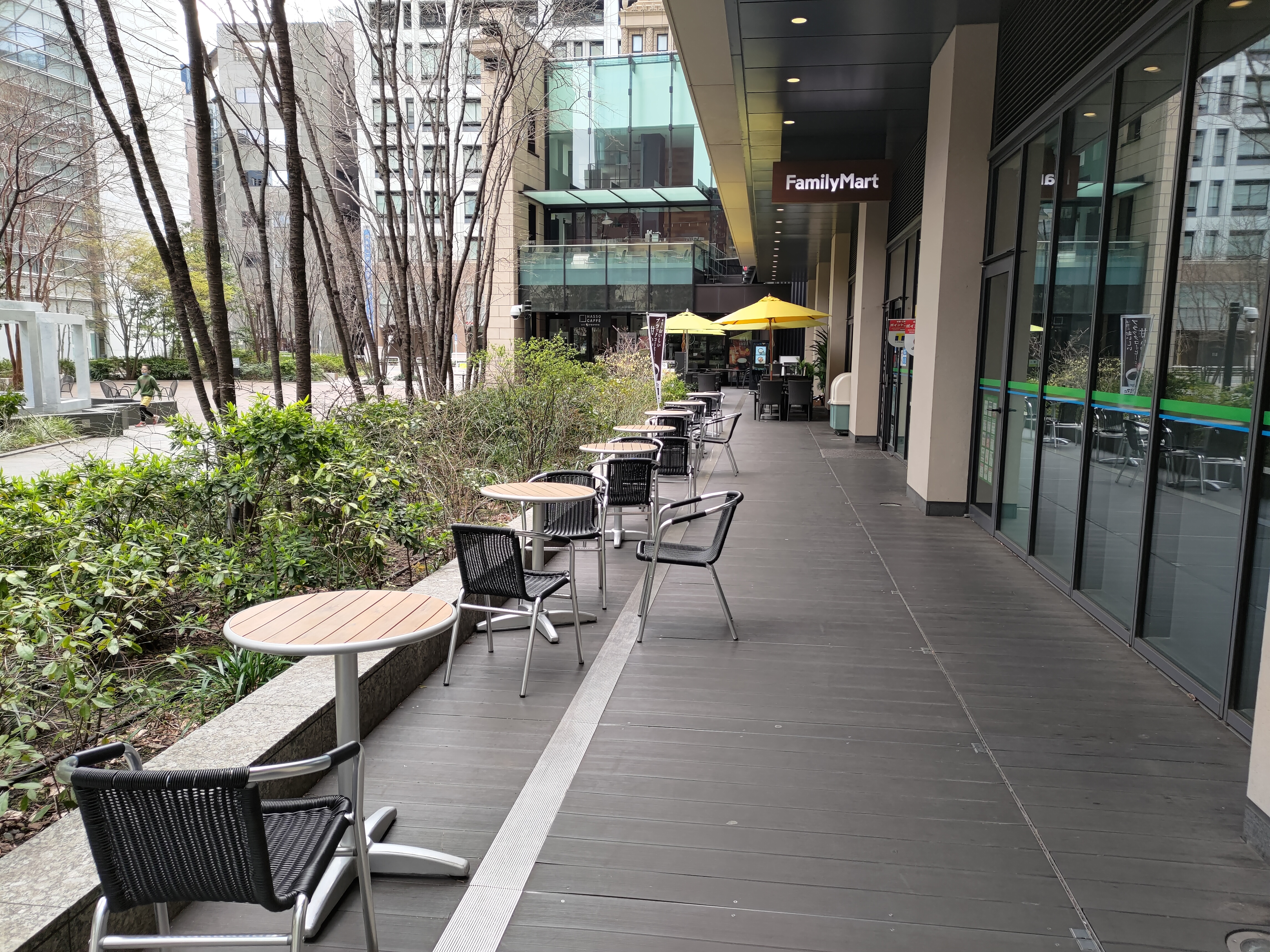 テラススクエア前の写真1