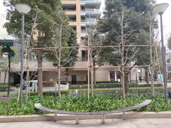 진보초역 진보초 미쓰이 빌딩 북서 플라자의 휴식 장소 그3