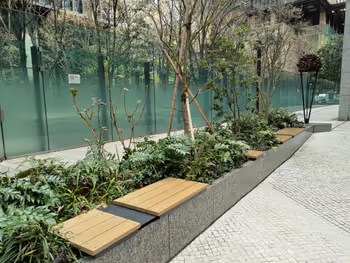 大手町站OOTEMORI 大手町之森的休息场所 其5