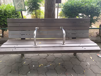 高円寺駅高円寺北公園の休憩場所その4