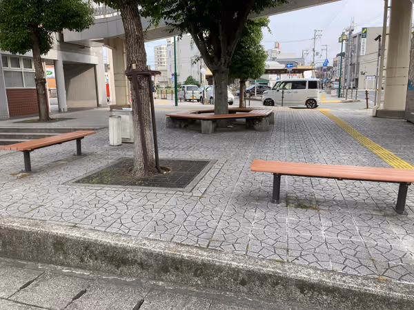 道を挟んでファミリーマート向かいの写真1