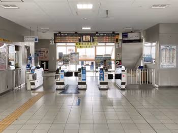 Photo of Banshu-Ako Station | Near the ticket gates | Rest Spot 3