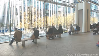 みなとみらい東急スクエアS(ステーションコア)の座れる休憩場所