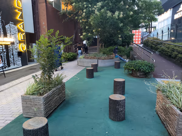 キャットストリート 表参道入口の写真1