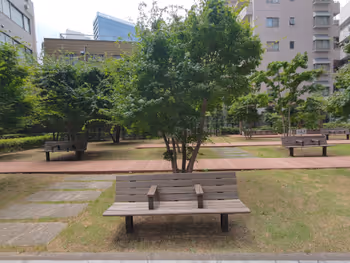 大崎駅ブリリアタワー横広場の休憩場所その2