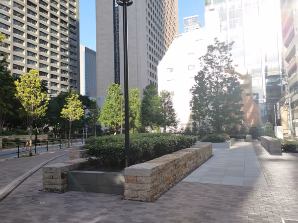 Photo of Uchisaiwaicho Station | Nishishinbashi 1-chome Green Space | Rest Spot 4