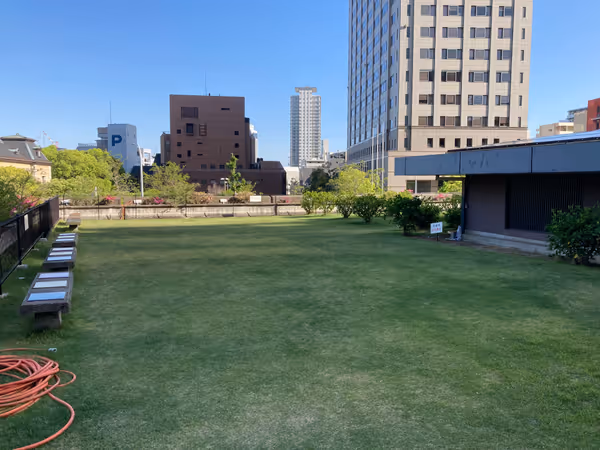 Photo of Hyogo Prefectural Government Building Station | Hyogo Prefectural Government Building No. 1 Front Lawn Plaza | Rest Spot 2