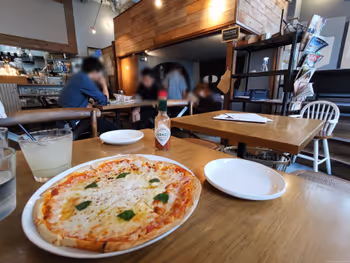 산구바시역 니시구치역 앞의 휴식 장소 그 5