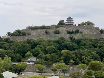 Photo of Marugame Station | Around the flower beds in front of the station | Rest Spot 2