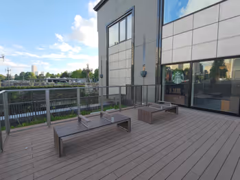 四ツ谷駅アトレ横 屋上庭園の休憩場所その5