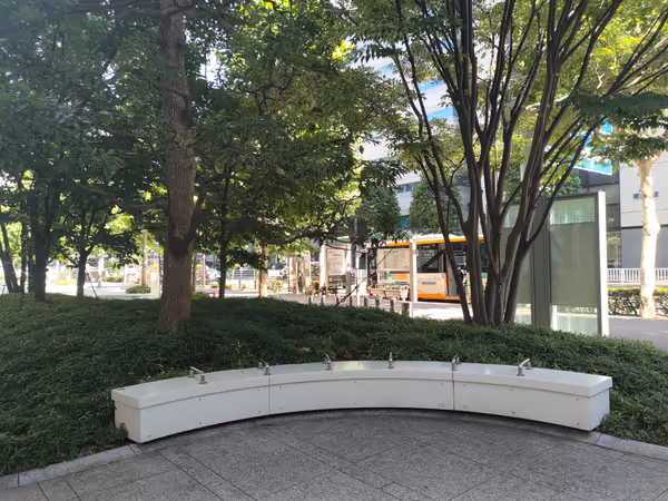 新橋スクエア前の写真3