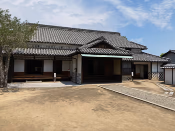 시오와 제도의 본섬 시오와 근무소 터 앞 쉼터 사진 2