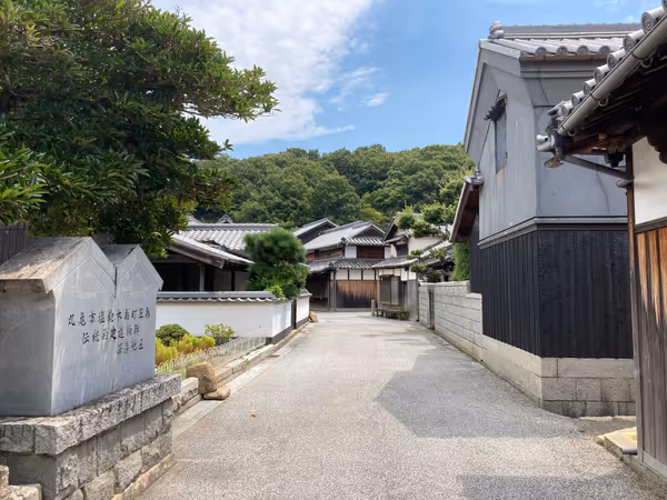 塩飽諸島 本島 笠島のマッチョ通りの写真1